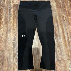 Black Under Armour capri athletic gym leggings pants medium